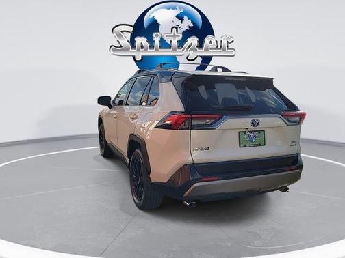 2022 Toyota RAV4 Hybrid XSE