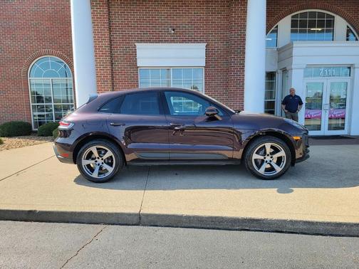 2023 Porsche Macan T