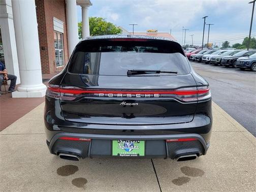 2023 Porsche Macan T