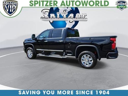 Black 2024 Chevrolet Silverado 2500 High Country