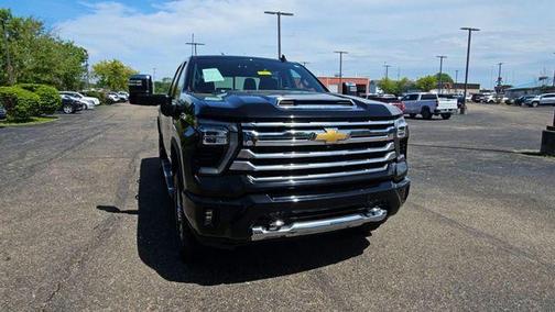 Black 2024 Chevrolet Silverado 2500 High Country