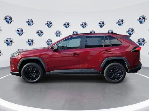 2020 Toyota RAV4 LE