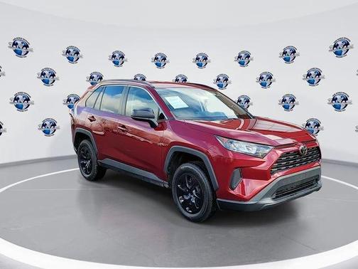 2020 Toyota RAV4 LE