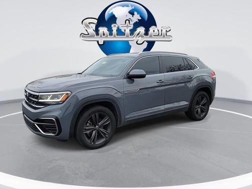2022 Volkswagen Atlas Cross Sport 2.0T SEL R-Line