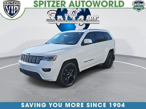 Bright White Clearcoat 2021 Jeep Grand Cherokee Laredo X