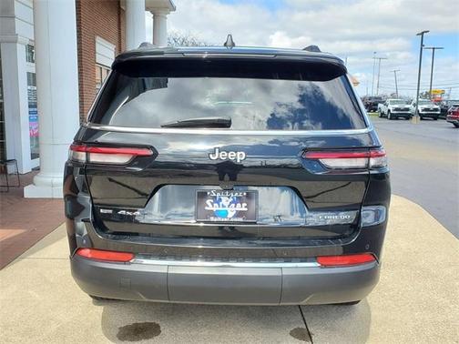 2022 Jeep Grand Cherokee L Laredo