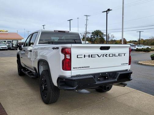 2026 Chevrolet Silverado 2500 Custom