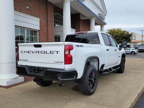 2026 Chevrolet Silverado 2500 Custom