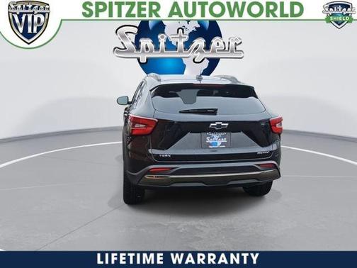 Black 2026 Chevrolet Trax ACTIV
