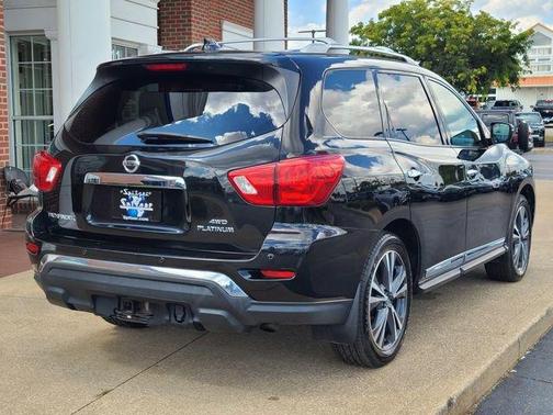 2020 Nissan Pathfinder Platinum