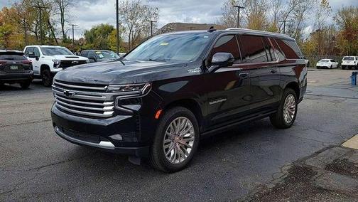2023 Chevrolet Suburban High Country