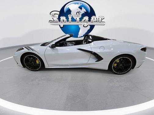 2023 Chevrolet Corvette Stingray w/2LT