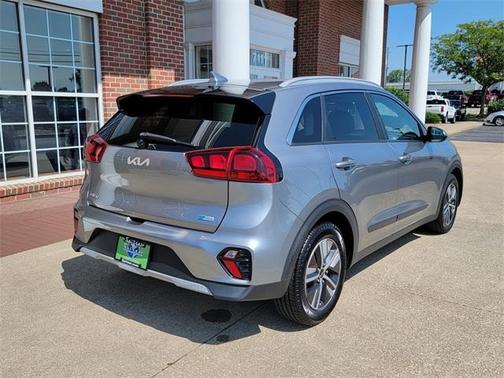 2022 Kia Niro LXS