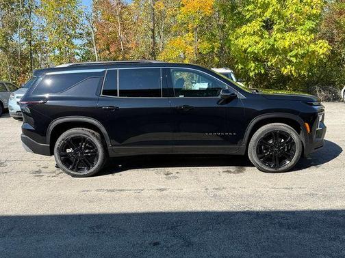Black 2026 Chevrolet Traverse LT