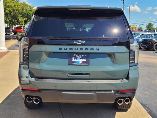 2025 Chevrolet Suburban Z71