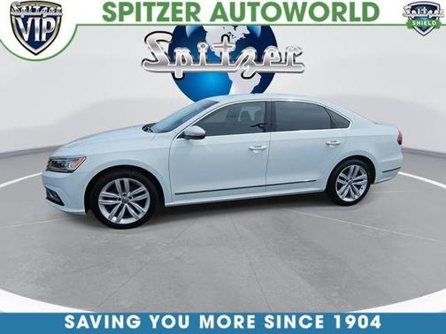 Pure White 2018 Volkswagen Passat 2.0T SEL Premium