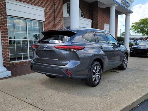 2021 Toyota Highlander Hybrid XLE