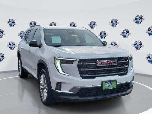 2024 GMC Acadia Elevation