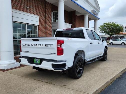 2025 Chevrolet Silverado 1500 Custom