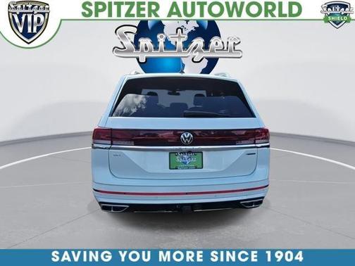 Opal White Pearl Effect 2024 Volkswagen Atlas 2.0T SEL Premium R-Line