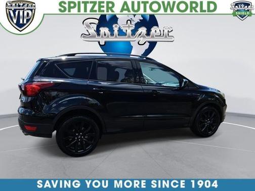 Agate Black Metallic 2019 Ford Escape SE