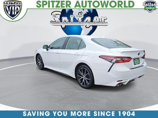 Ice Edge 2024 Toyota Camry Hybrid SE