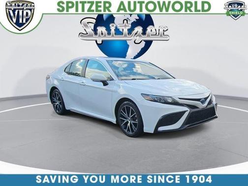 Ice Edge 2024 Toyota Camry Hybrid SE