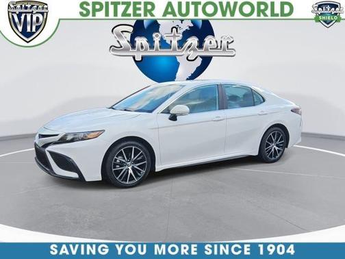 Ice Edge 2024 Toyota Camry Hybrid SE
