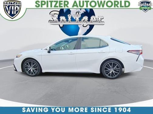 Ice Edge 2024 Toyota Camry Hybrid SE
