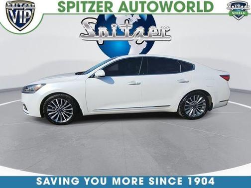 2017 Kia Cadenza Premium