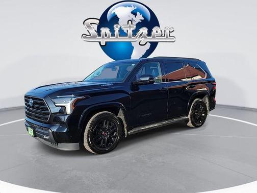 2024 Toyota Sequoia SR5