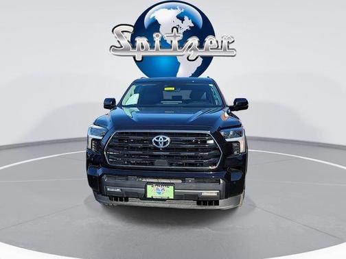 2024 Toyota Sequoia SR5