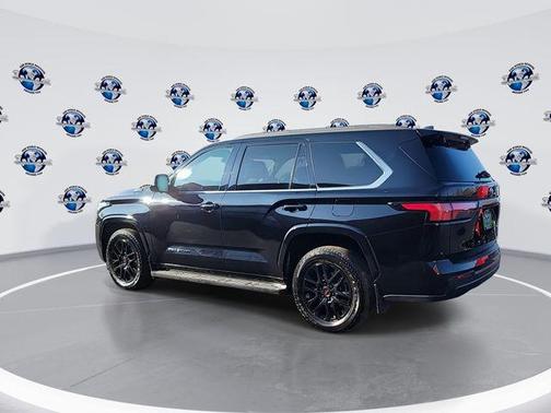 2024 Toyota Sequoia SR5