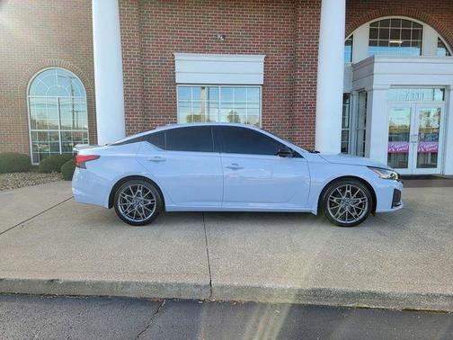 2023 Nissan Altima 2.0 SR