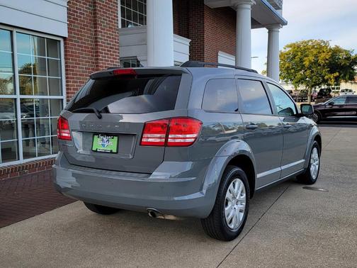 2020 Dodge Journey SE Value