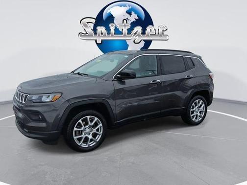 2023 Jeep Compass Latitude Lux