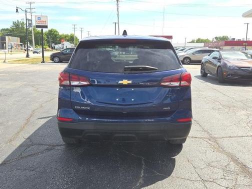 2023 Chevrolet Equinox LS