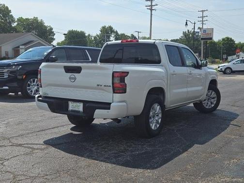 2024 Nissan Frontier SV