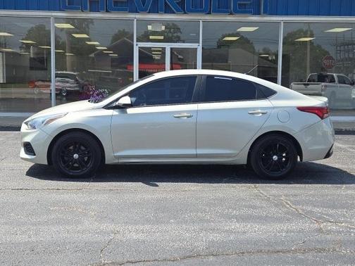 2019 Hyundai Accent SE