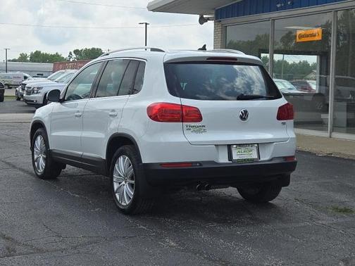 2016 Volkswagen Tiguan SE