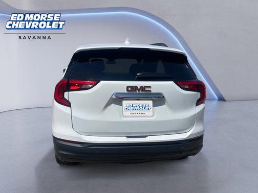 Summit White 2021 GMC Terrain SLE