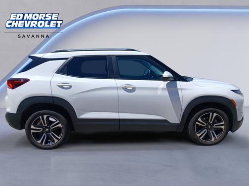 Summit White 2025 Chevrolet Trailblazer LT
