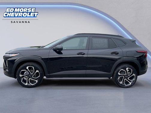 Mosaic Black Metallic 2026 Chevrolet Trax FWD 2RS