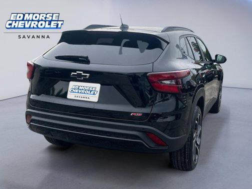 Mosaic Black Metallic 2026 Chevrolet Trax FWD 2RS