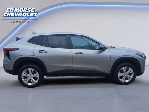 Sterling Gray Metallic 2024 Chevrolet Trax LS
