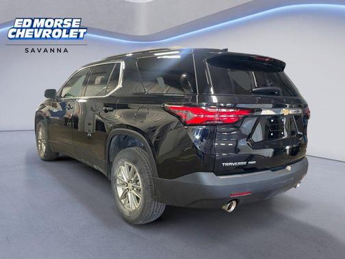 Mosaic Black Metallic 2023 Chevrolet Traverse LT Cloth