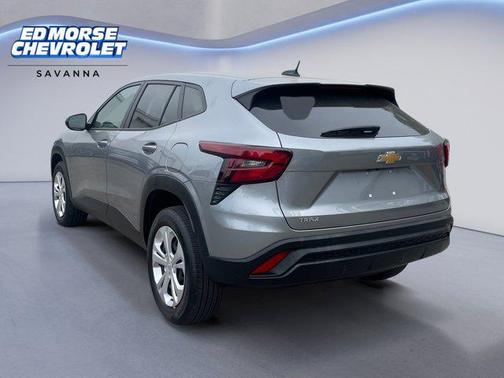 Sterling Gray Metallic 2024 Chevrolet Trax LS