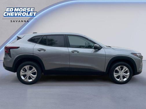 Sterling Gray Metallic 2024 Chevrolet Trax LS
