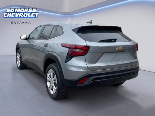 Sterling Gray Metallic 2024 Chevrolet Trax LS