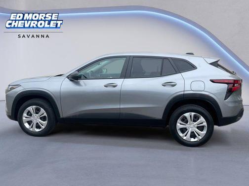 Sterling Gray Metallic 2024 Chevrolet Trax LS